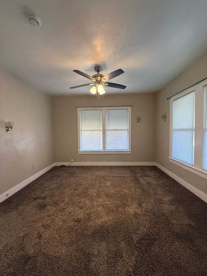 1805 Buchanan St - Photo 5 of 14