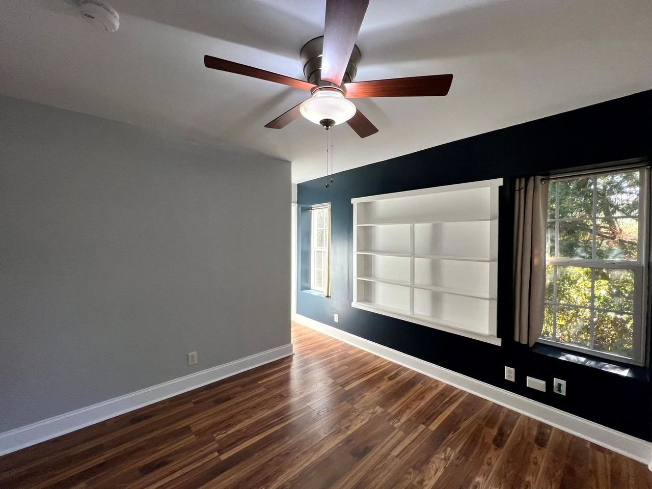 223 Judd St - Photo 4 of 12