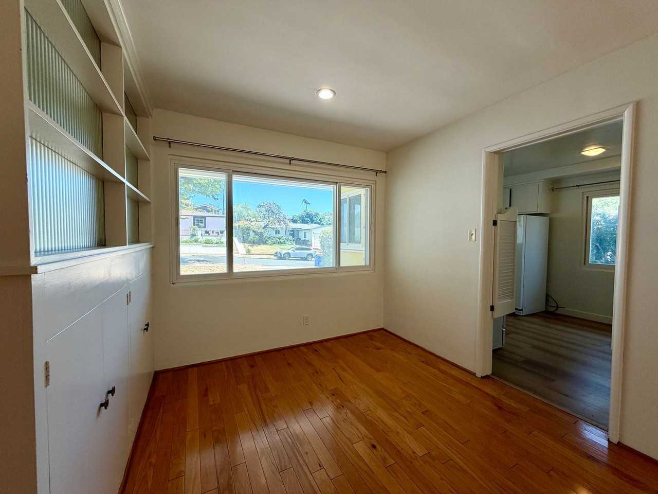 7328 W 88th Pl - Photo 3 of 10