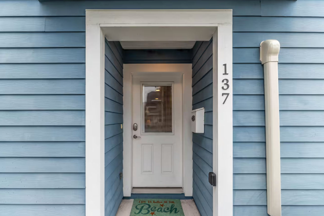 137 6th Ave S - Photo 3 of 50