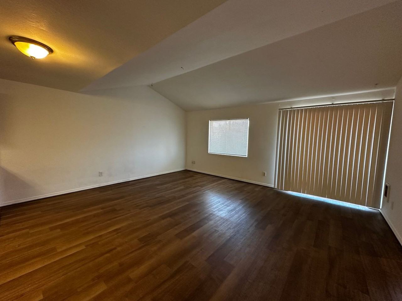 1160 W Vine St - Photo 3 of 7