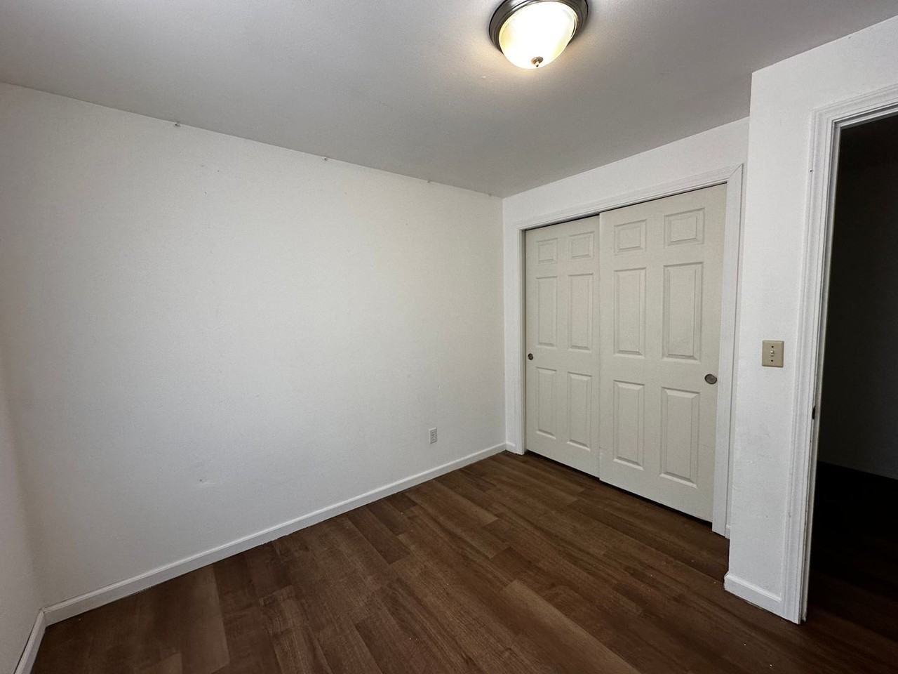 1160 W Vine St - Photo 6 of 7