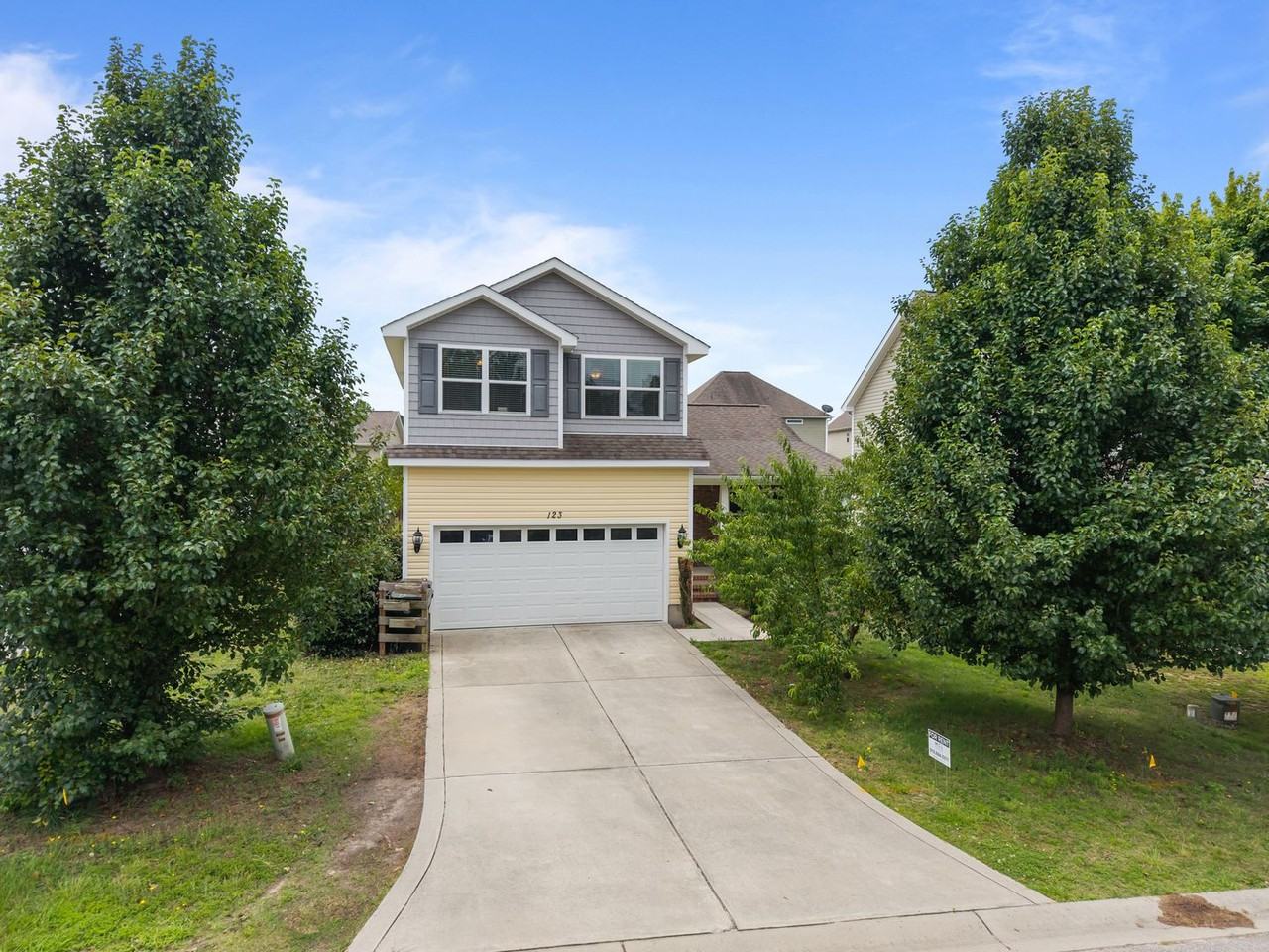 123 Lightwater Dr - Photo 2 of 20