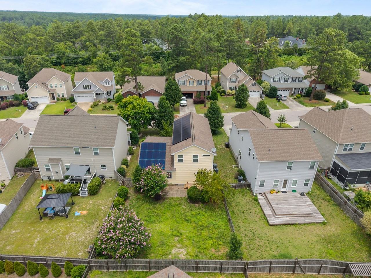 123 Lightwater Dr - Photo 5 of 20