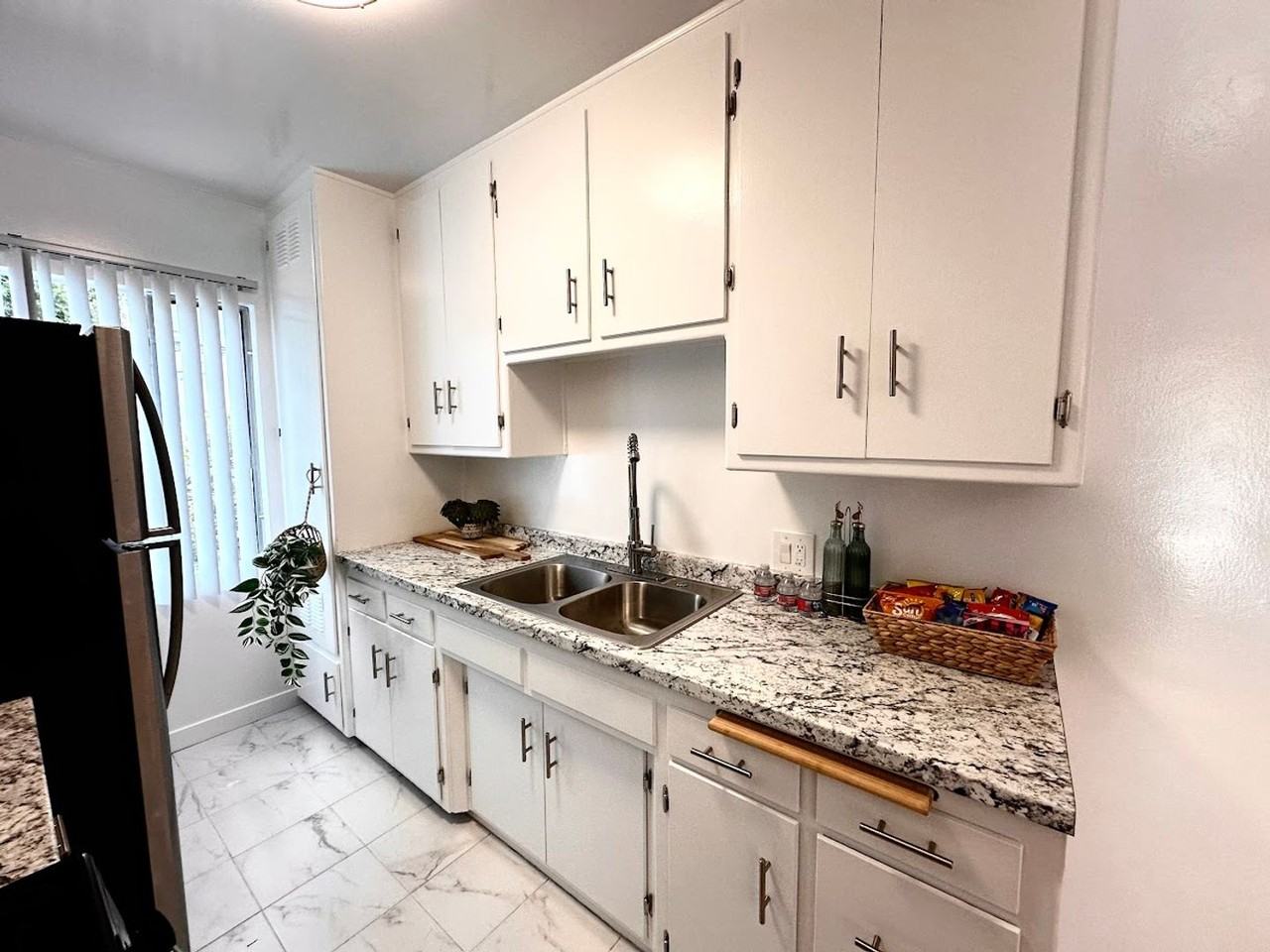 15th Street Apartments - Photo 3 of 15