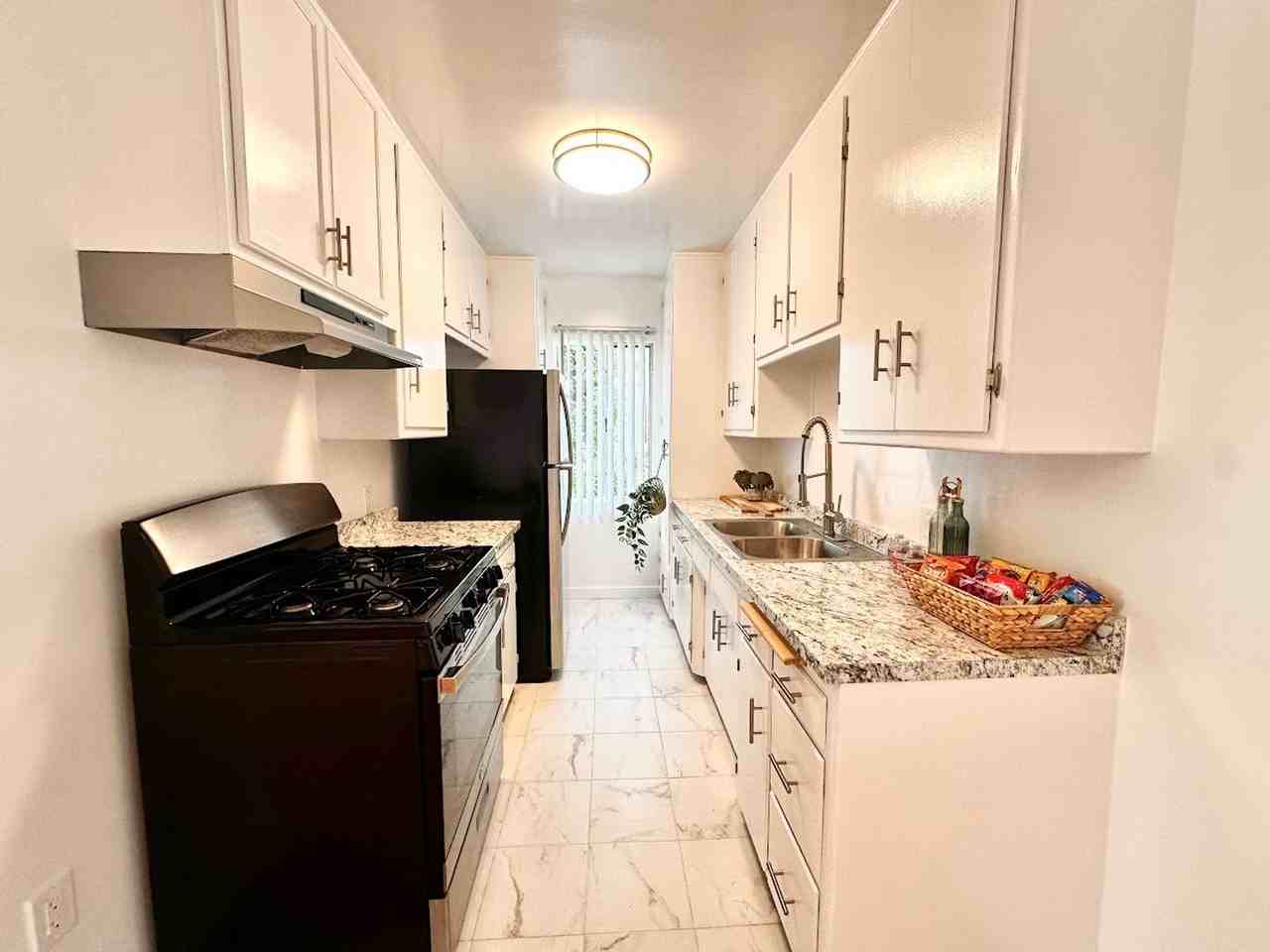 15th Street Apartments - Photo 5 of 15
