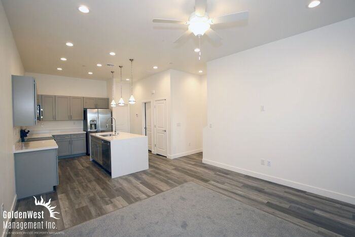 11472 Roaring Peak Dr #18 - Photo 3 of 18