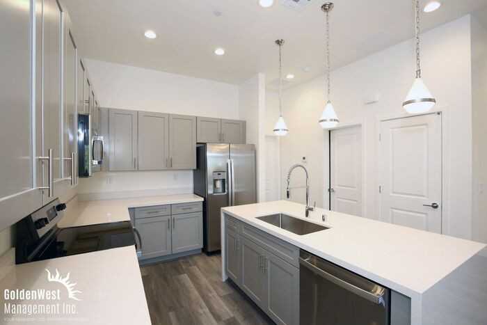 11472 Roaring Peak Dr #18 - Photo 4 of 18