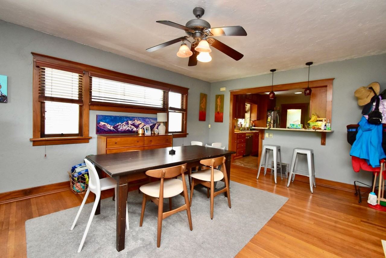 854 E Kensington Ave - Photo 7 of 35