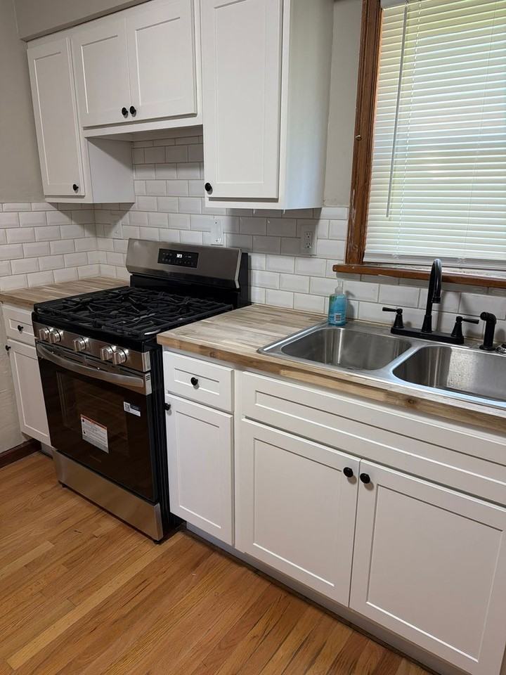 12326 Larimore Rd - Photo 6 of 16