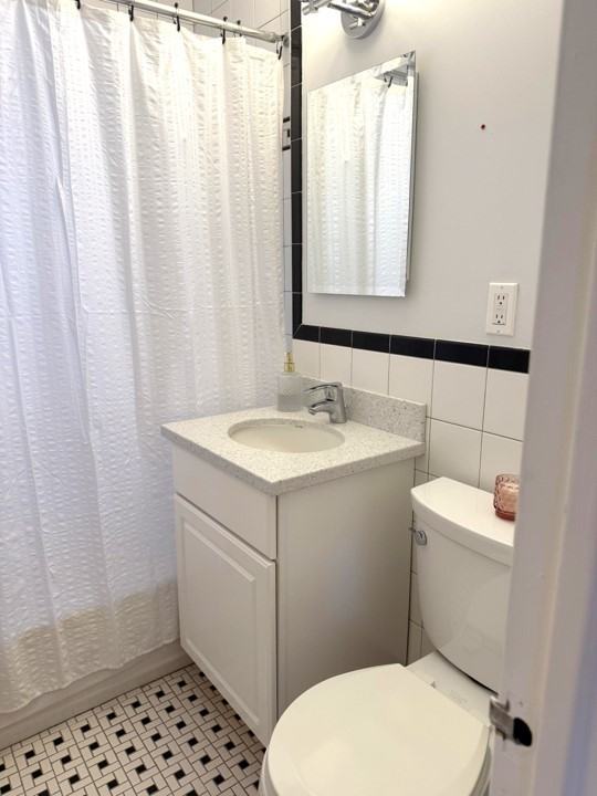 69 Strathmore Rd #6 - Photo 7 of 13