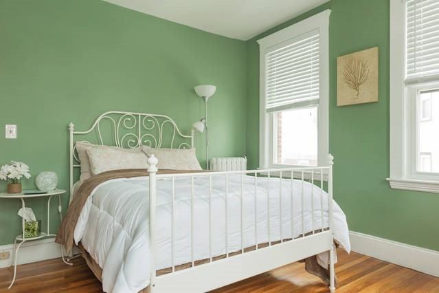 130 Sutherland Rd #5 - Photo 7 of 13