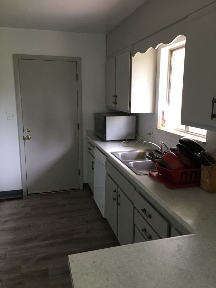 1305 Ponderosa Dr - Photo 4 of 14