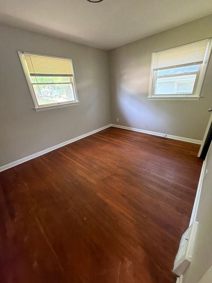 81 Williams Blvd - Photo 4 of 11