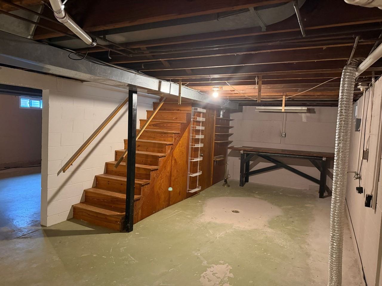 1862 Powder Mill Rd - Photo 5 of 32
