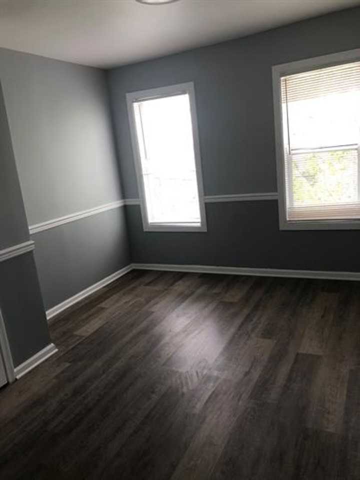 3832 Cottage Avenue - Photo 6 of 14