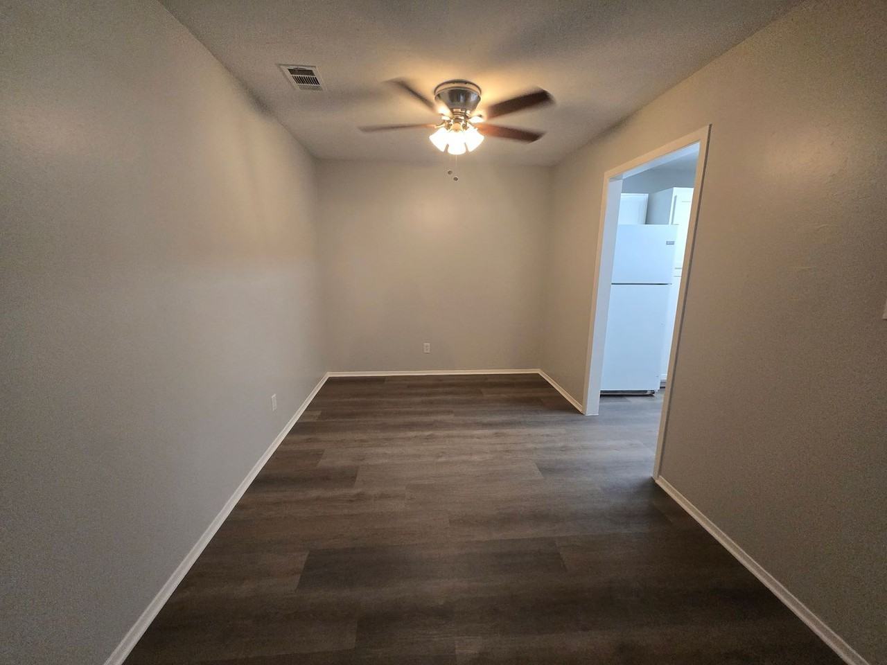 3221 Dreeben Dr #101 - Photo 3 of 21