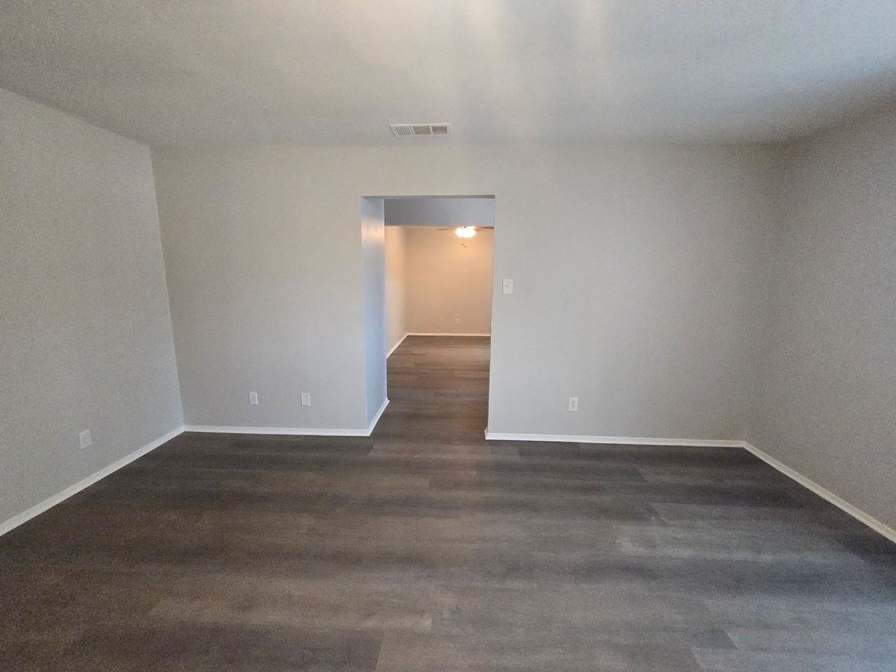 3221 Dreeben Dr #101 - Photo 5 of 21