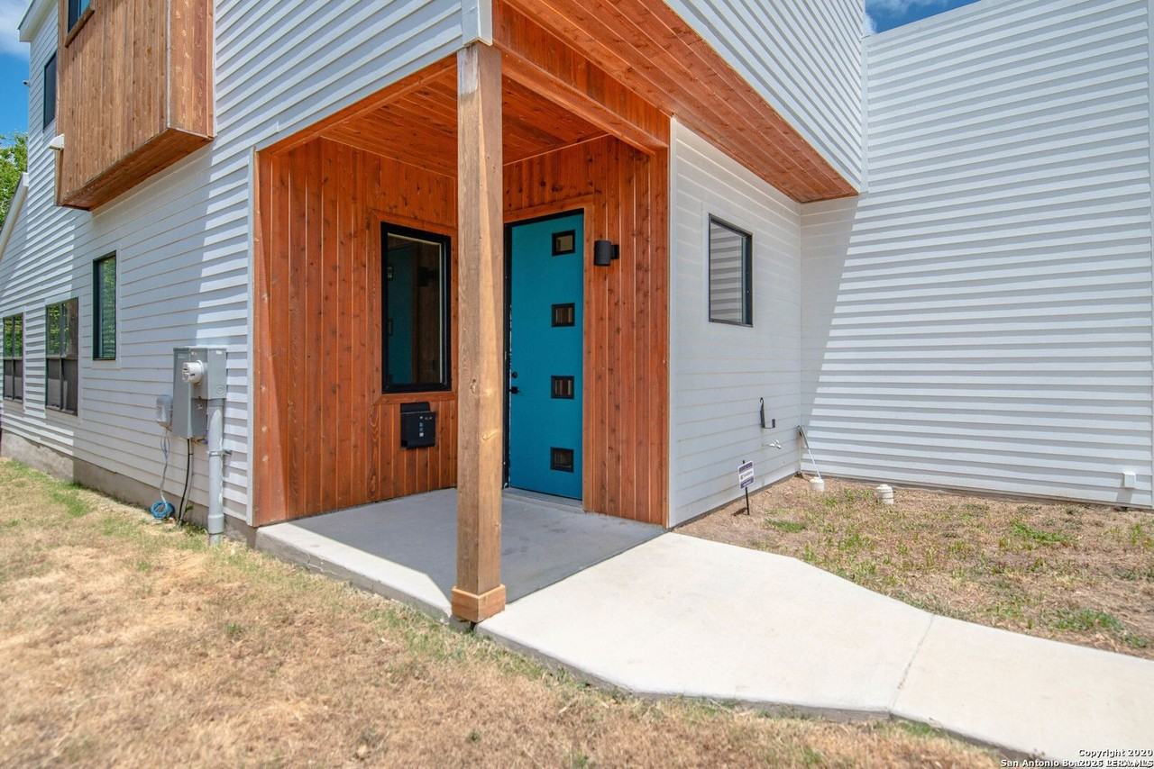 817 Potomac - Photo 4 of 36