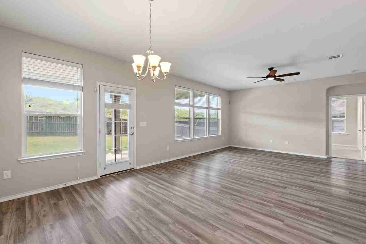 7805 Peccary Dr - Photo 4 of 35