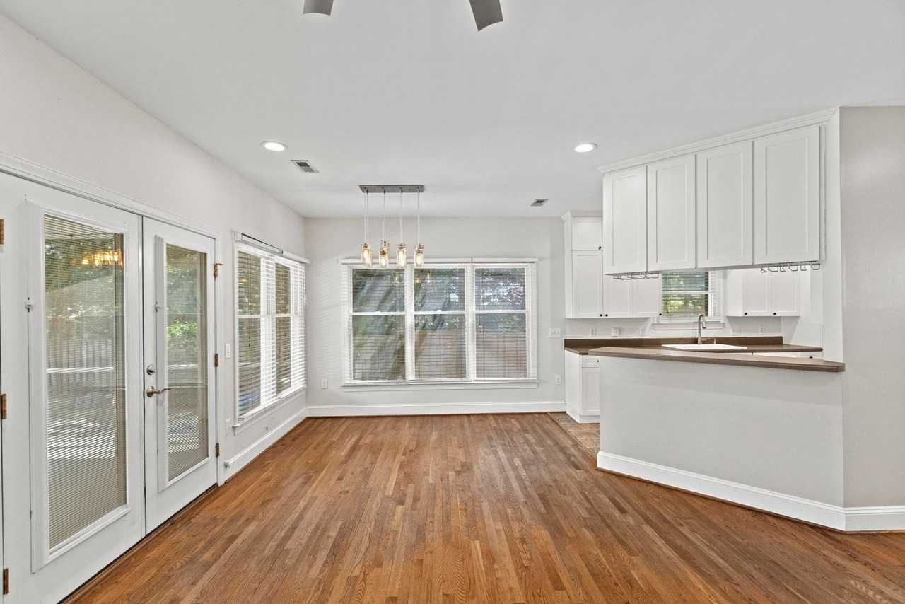 10176 Stoney Brook Ct Se - Photo 6 of 23