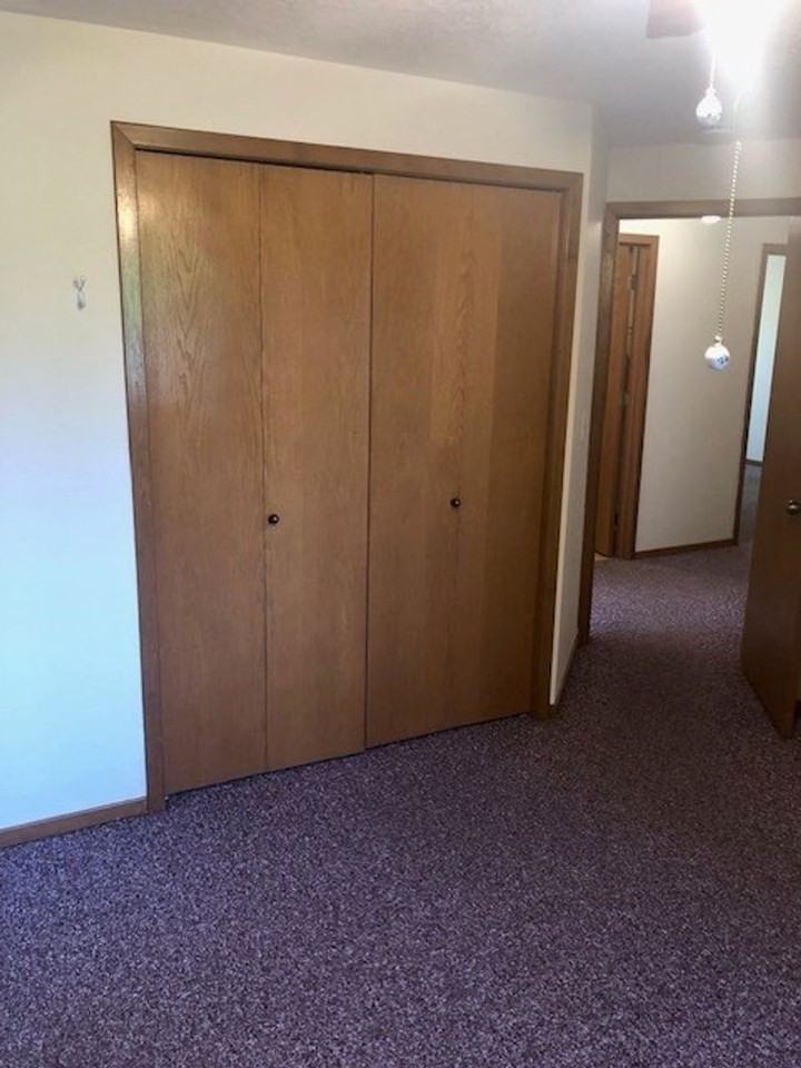 1325 Elser Dr Se - Photo 2 of 24