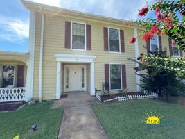 featured image of 221 Shalimar Dr