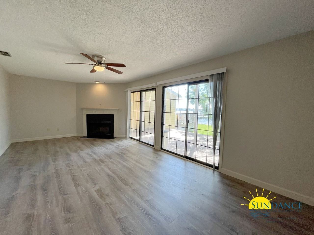 221 Shalimar Dr - Photo 4 of 31
