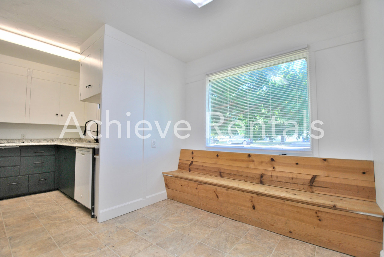 704 N 200 E - Photo 2 of 12
