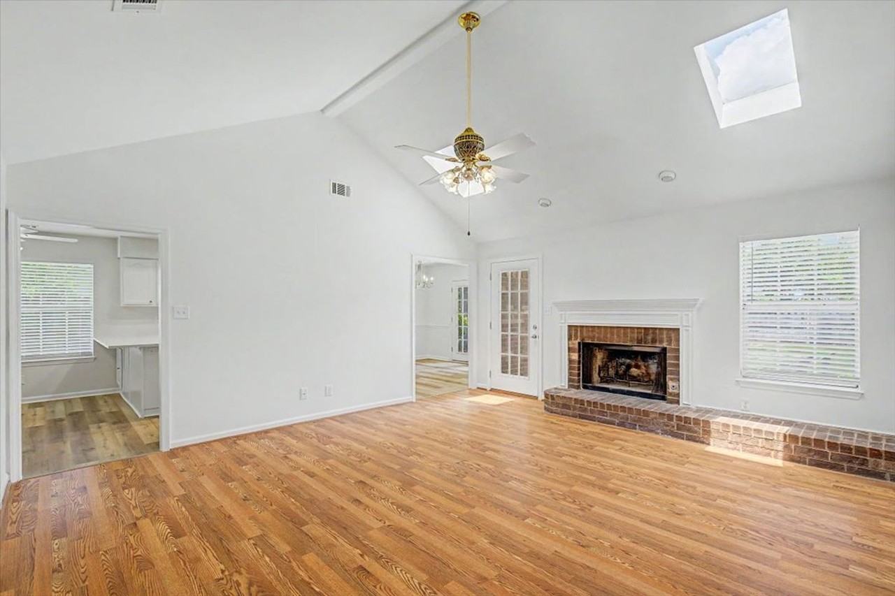 85 S Oak Rd - Photo 3 of 31