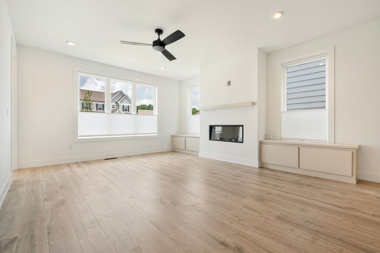 46 Rosedale Way - Photo 2 of 24