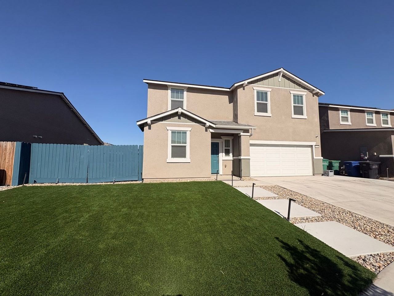 1463 S Orbit Cir - Photo 2 of 15
