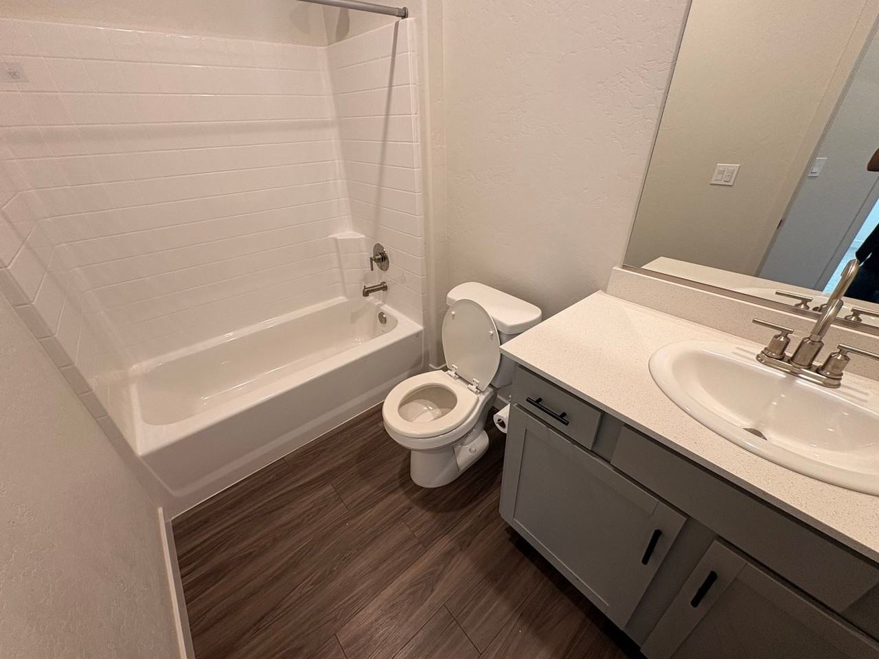 1463 S Orbit Cir - Photo 6 of 15