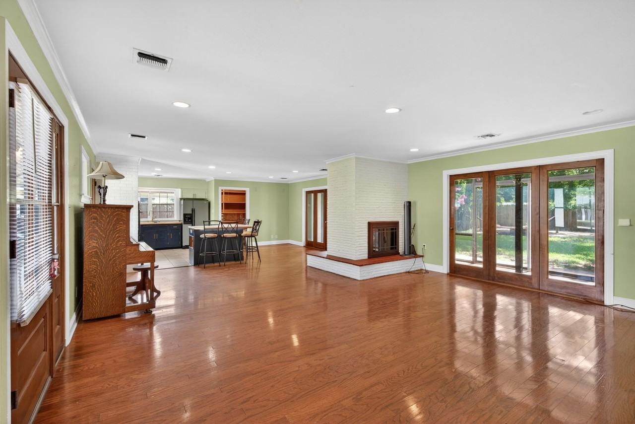 1911 Bermuda St - Photo 4 of 28