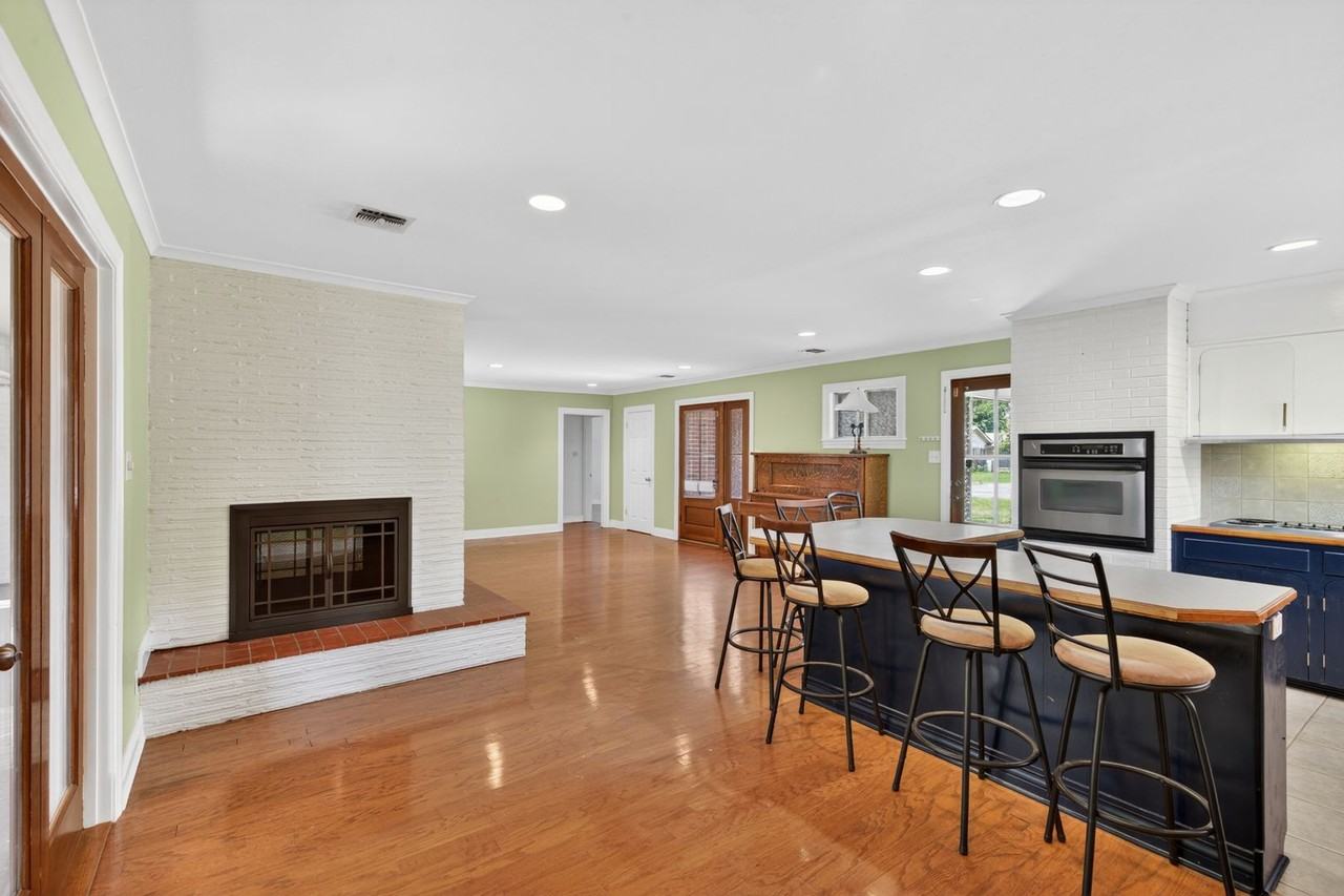 1911 Bermuda St - Photo 7 of 28