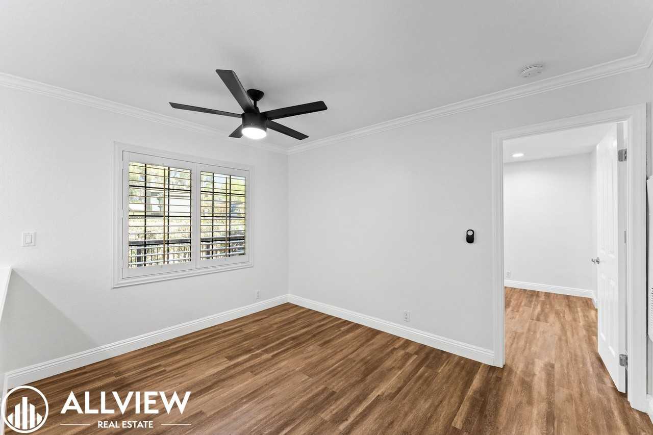 25531 Indian Hill Ln #E - Photo 7 of 21