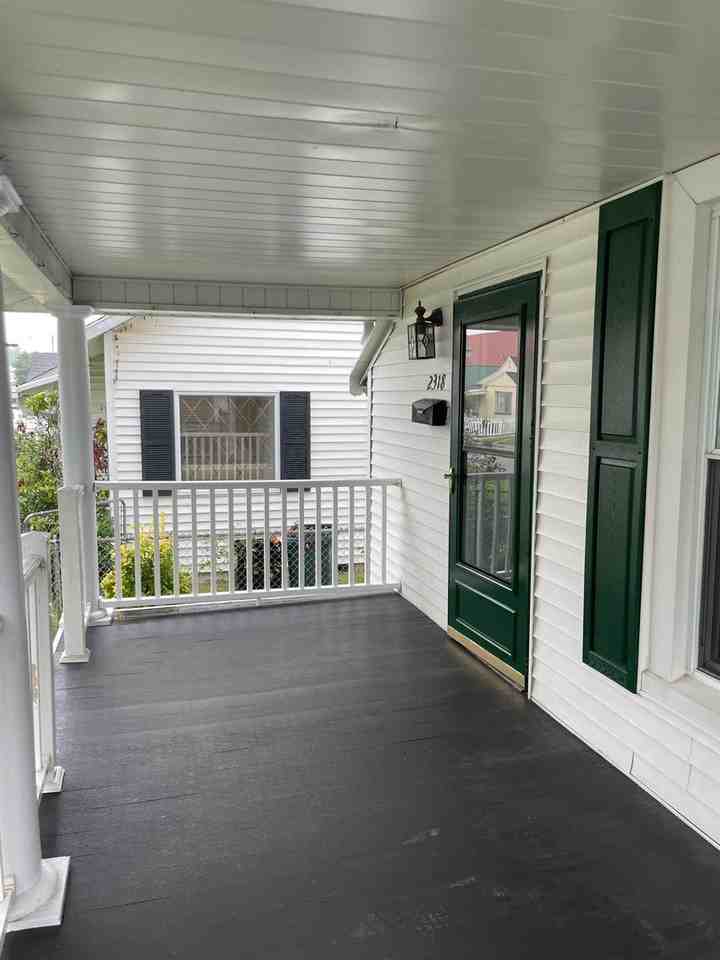 2318 Monroe Ave