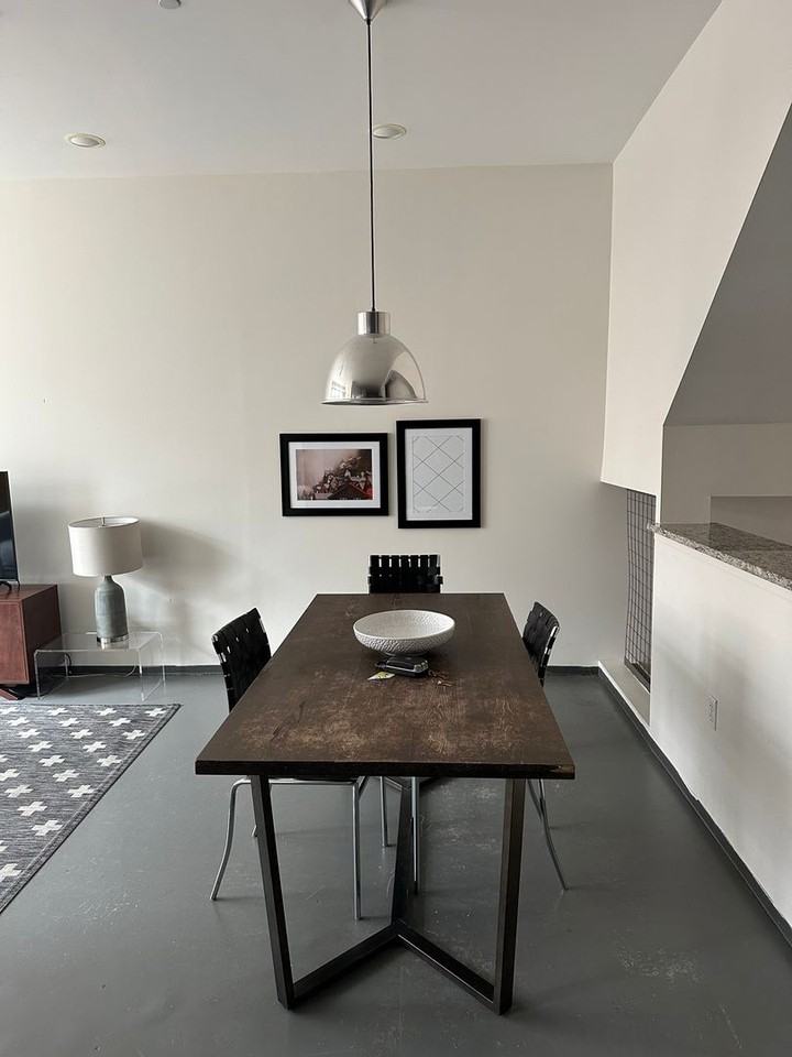 140 E Berkeley St - Photo 6 of 15