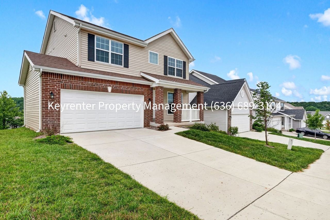 2823 Winding Valley Dr - Photo 2 of 37