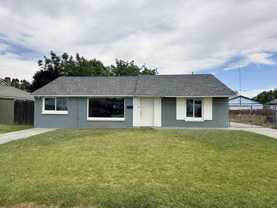 705 S Ione St - Photo 1 of 1