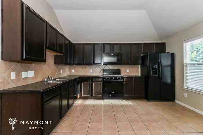 1015 Bahia Vista Dr - Photo 7 of 14