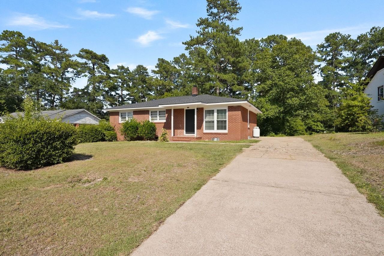 709 Shambrey St - Photo 3 of 23