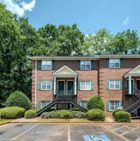 featured image of 100 Woodstone Dr #18