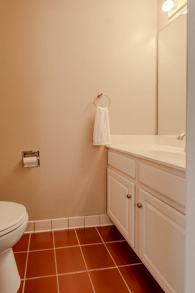 100 Woodstone Dr #18 - Photo 7 of 16