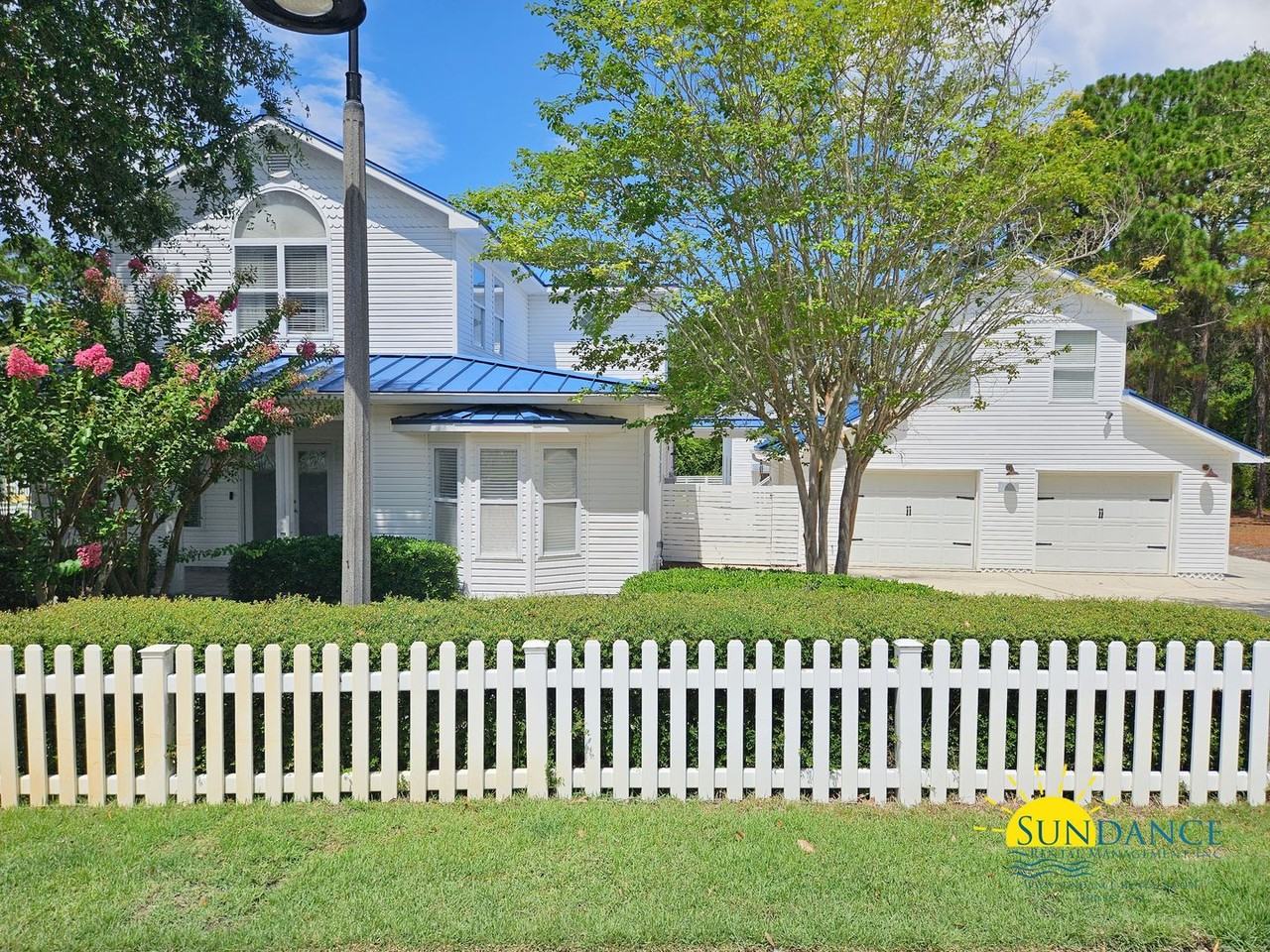 360 Tradewinds Dr - Photo 2 of 46