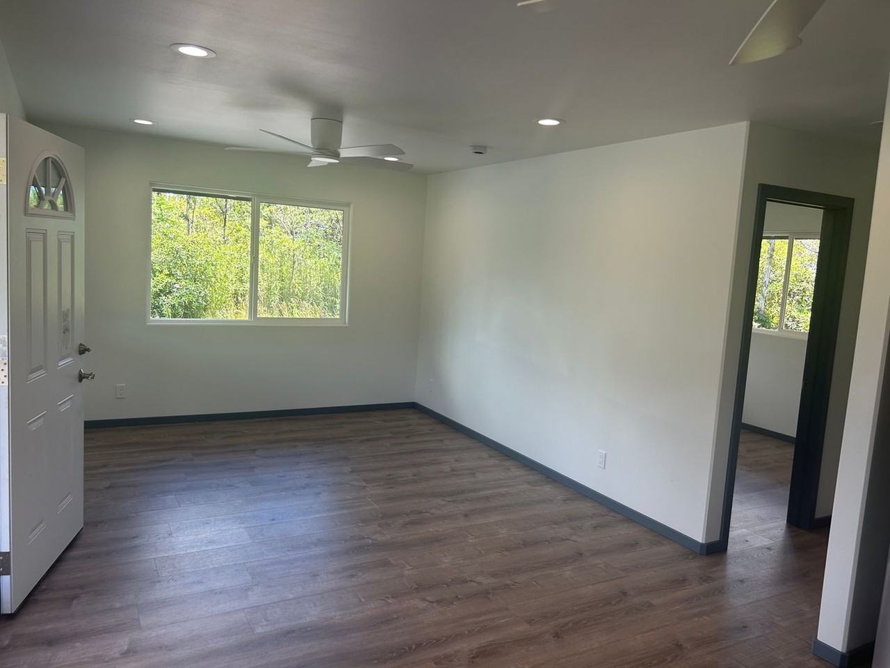 15-1622 28th Ave - Photo 3 of 12
