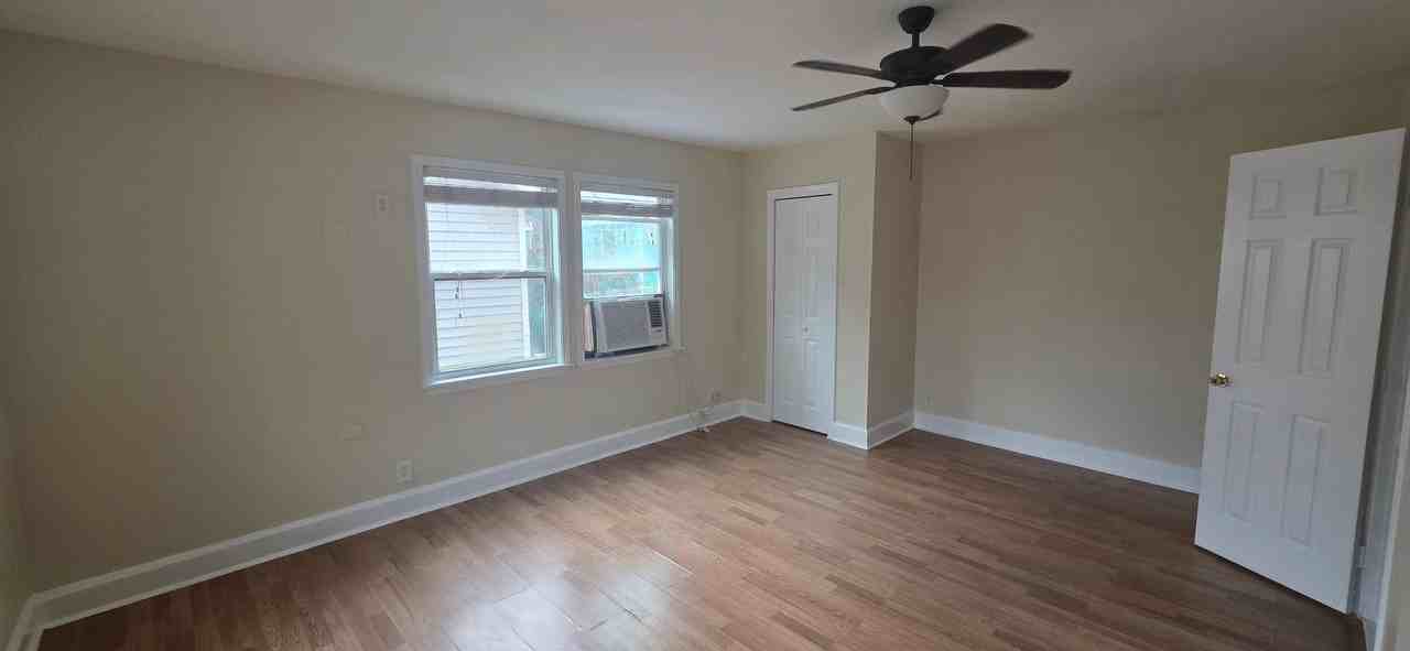 4921 Avenue O #RR - Photo 4 of 10