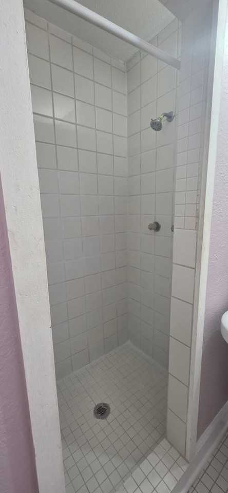 4921 Avenue O #RR - Photo 6 of 10