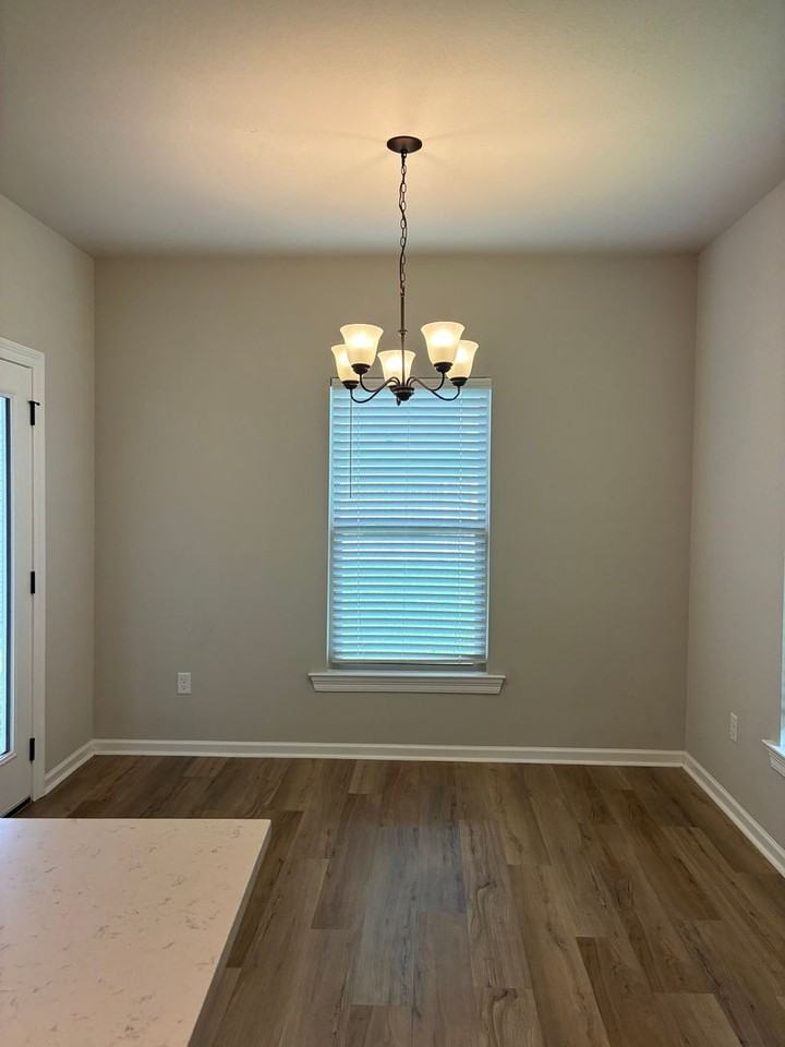 137 Keaton Ct - Photo 5 of 20