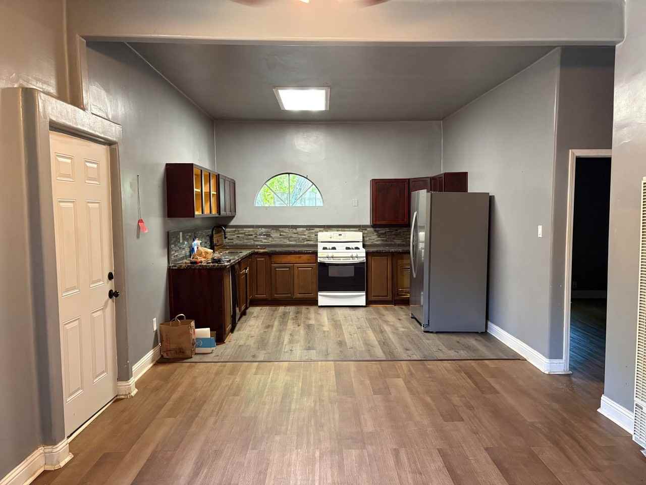 1276 Humboldt Ave - Photo 5 of 6